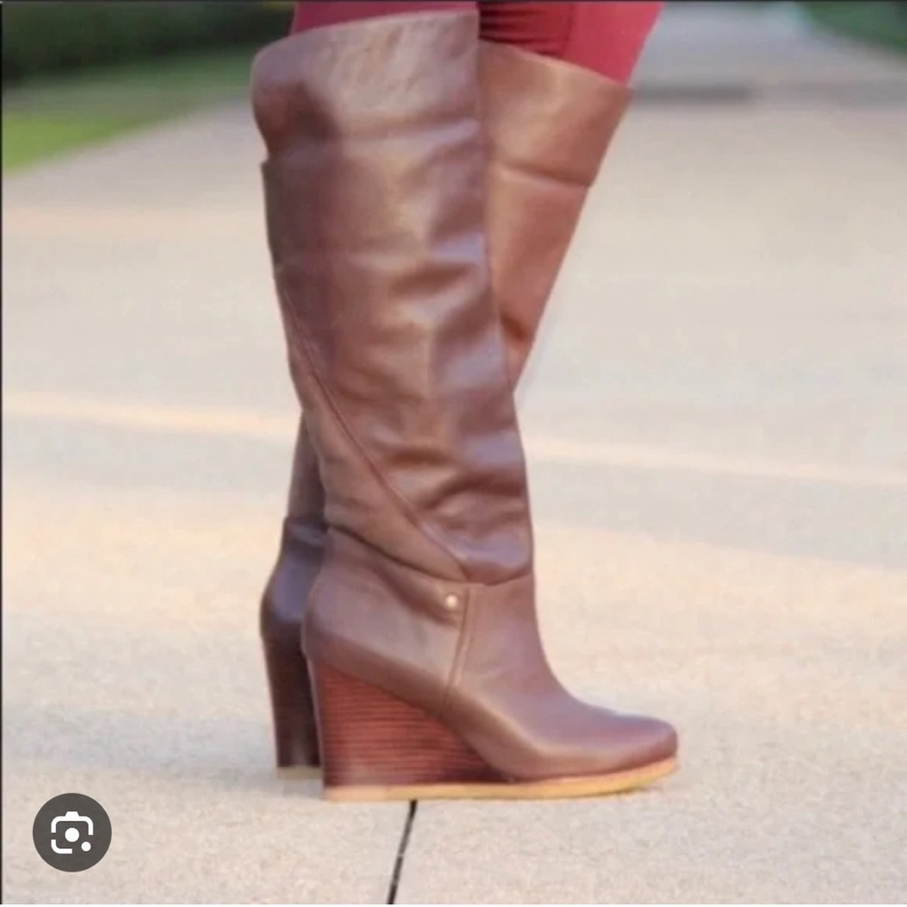 Ugg Ravina Wedge Heel Leather And Suede Leather Boot Size 9